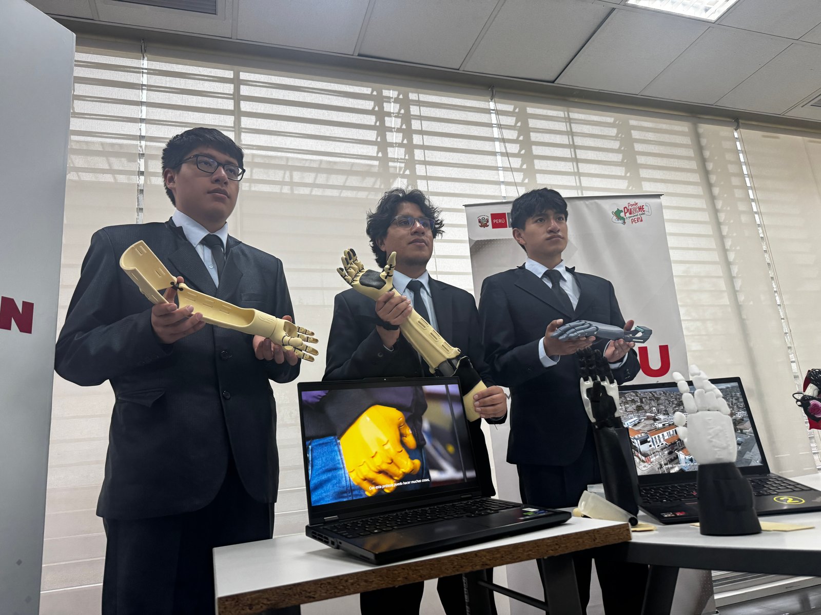 Equipo Maki Robotics 4